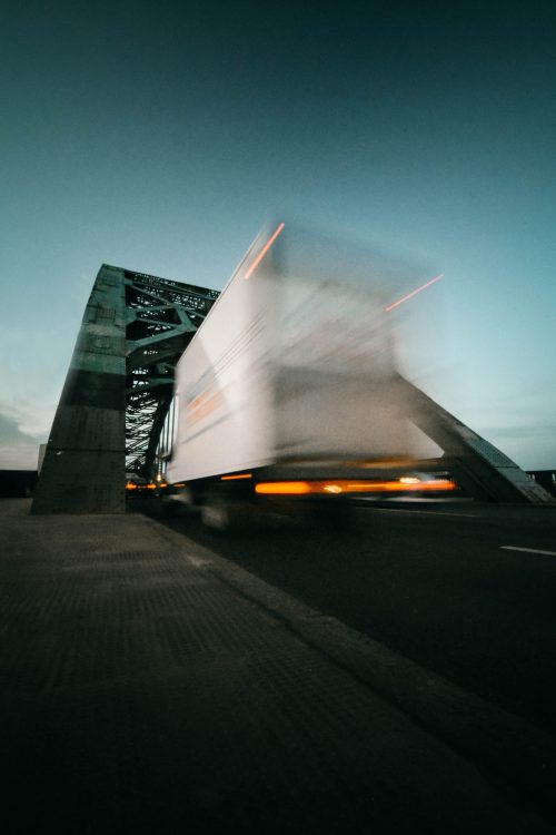 tan-kaninthanond-RFQTkli48e4-unsplash